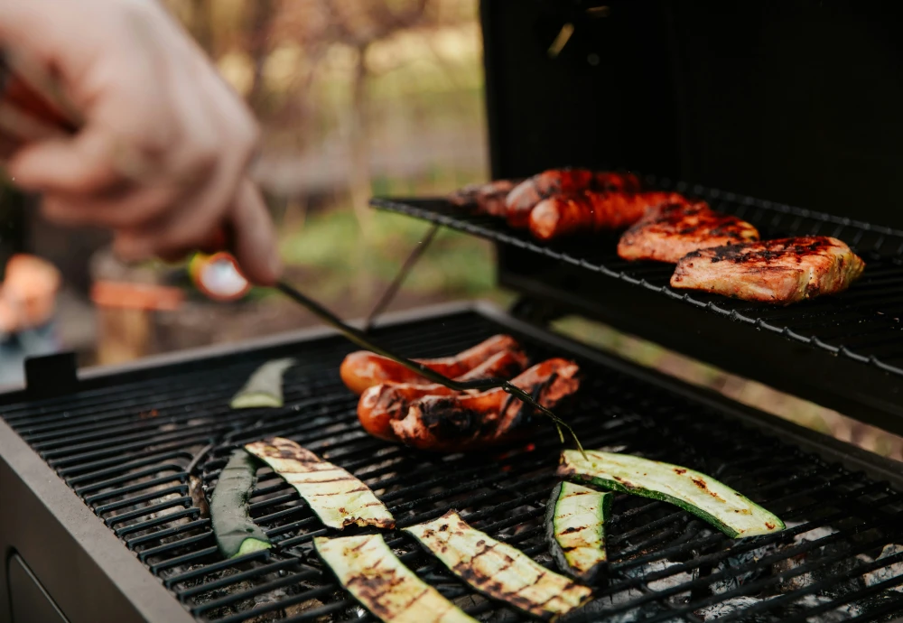 combination charcoal grill and smoker